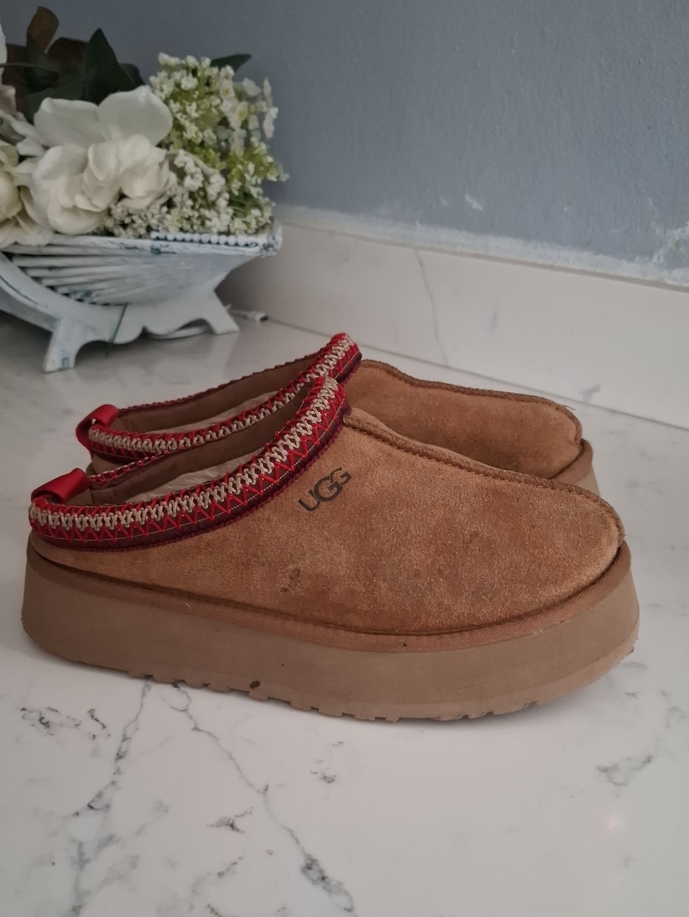 UGG Womens Tasman Suede Slip-On Clogs with Red Trim